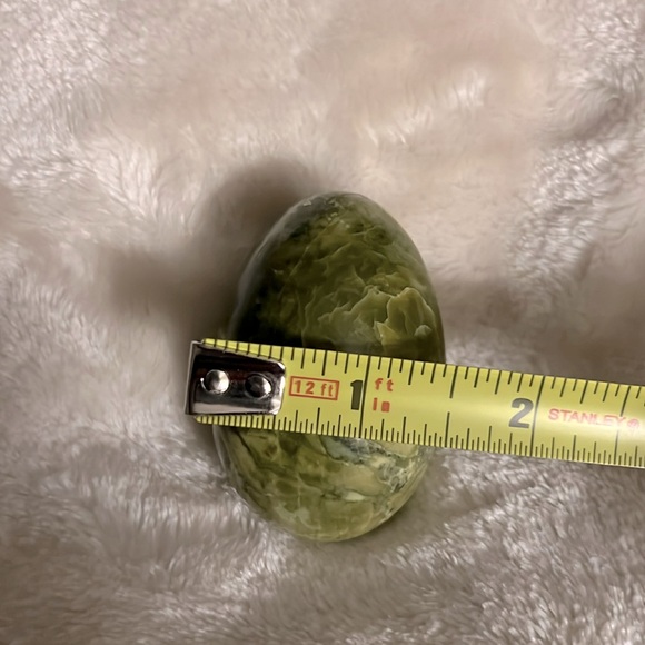 AFRICAN HAND PAINTED DECORATIVE GREEN MARBLE w/SILVER STONE EGG FROM KENYA 🇰🇪 - Picture 8 of 8